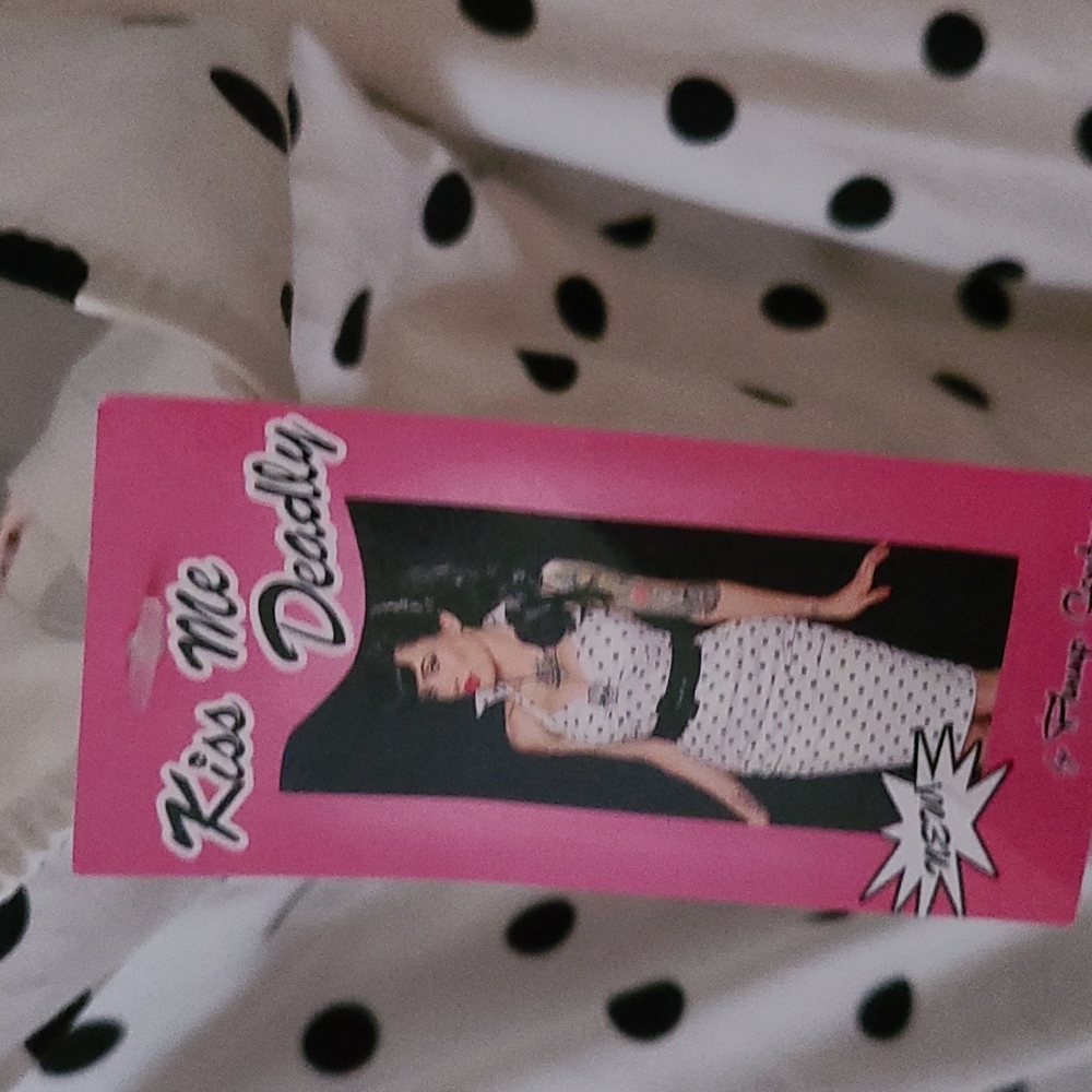 Kiss Me Deadly Pinup Couture Wiggle Dress